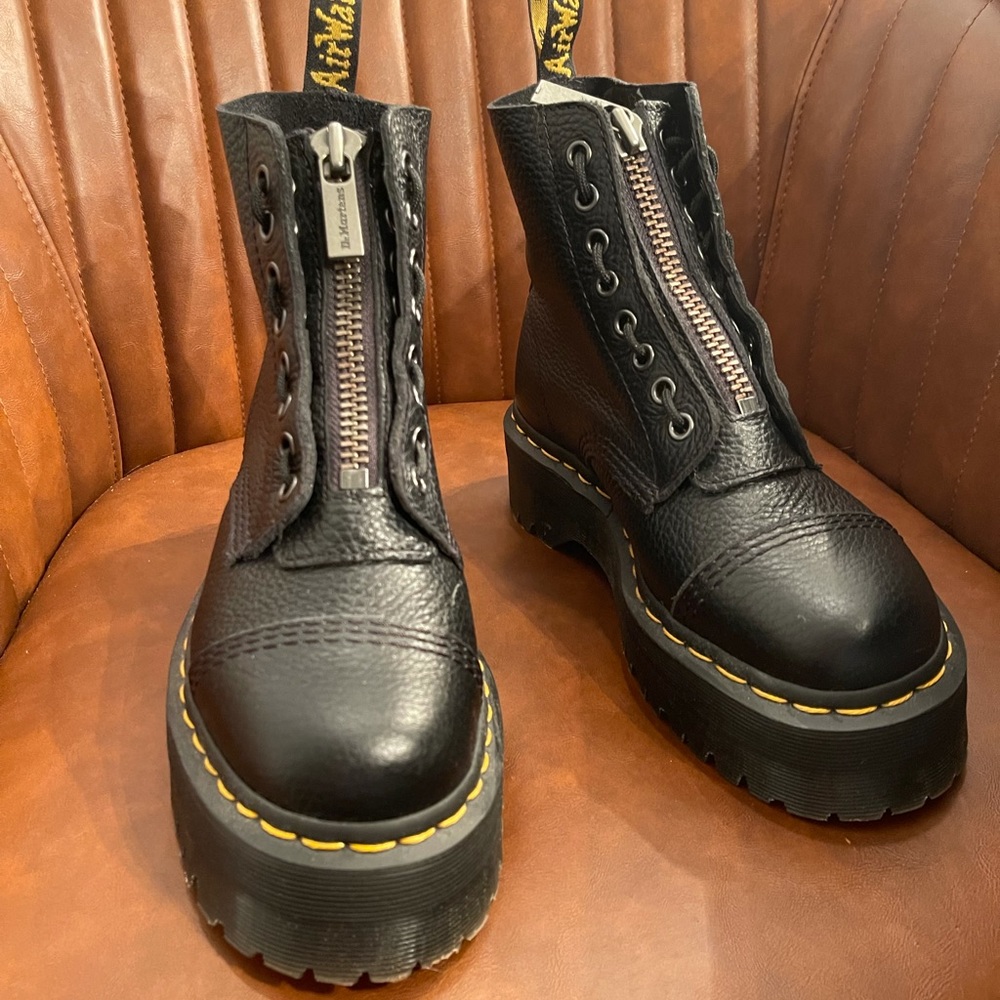 JADON LEATHER PLATFORM BOOTS